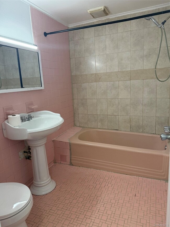 Building Photo - 2727 NY-94