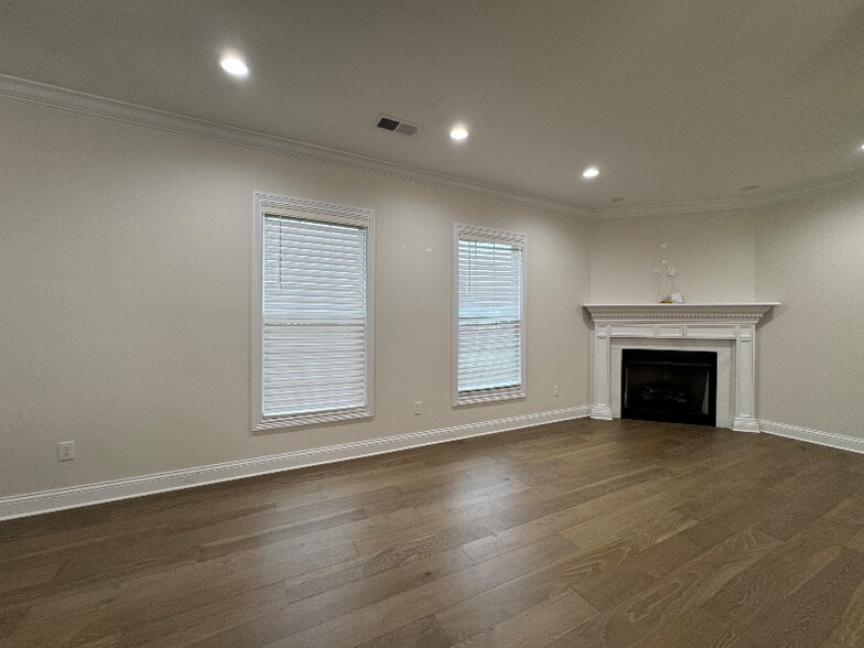 Building Photo - 119 Mount Moriah Blvd