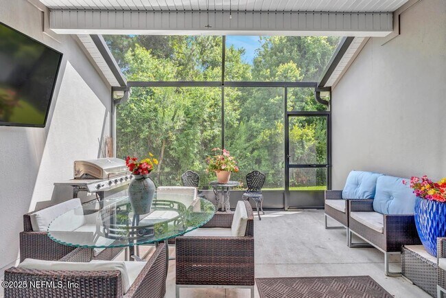 Building Photo - 11533 Red Koi Dr