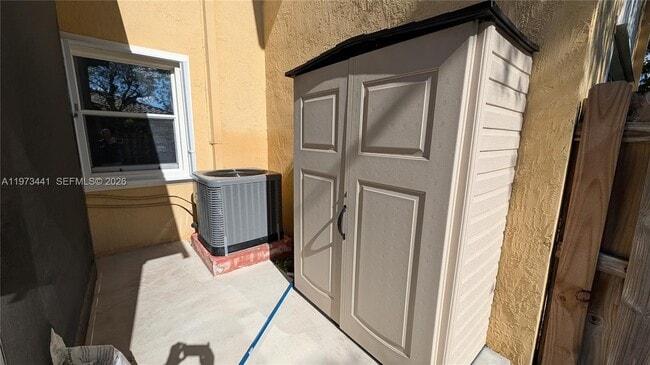 Building Photo - 14114 SW 51st Ln