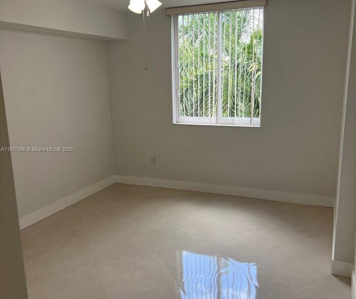 Building Photo - 510 NW 84th Ave