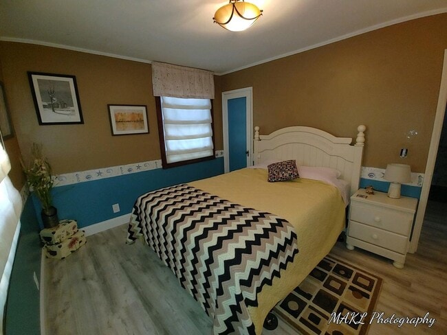 Building Photo - Charming Cottage in Park Circle — Modern Updates, Big Backyard!