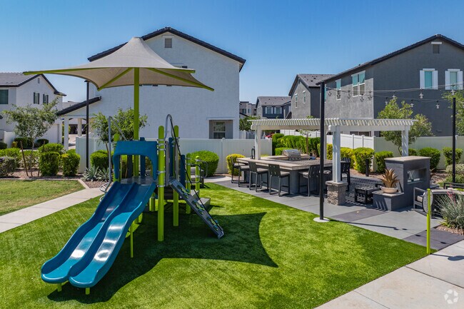 Building Photo - Cyrene at Estrella-Sun Life