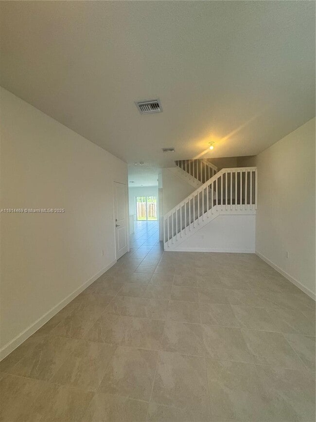 Building Photo - 11931 NW 47th Manor