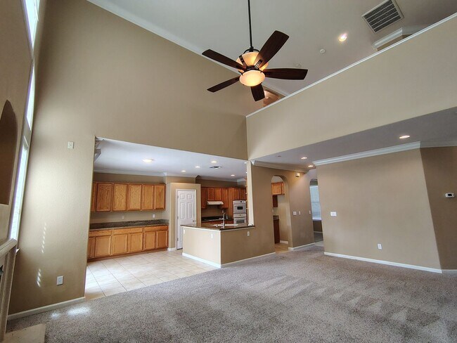 Building Photo - 13606 Brook Way