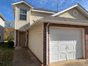 Building Photo - For Lease | Pratville | Available Now!