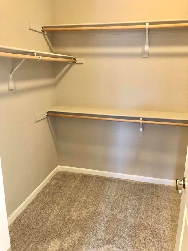 Building Photo - Gorgeous Ranch-Style House in Berthoud!