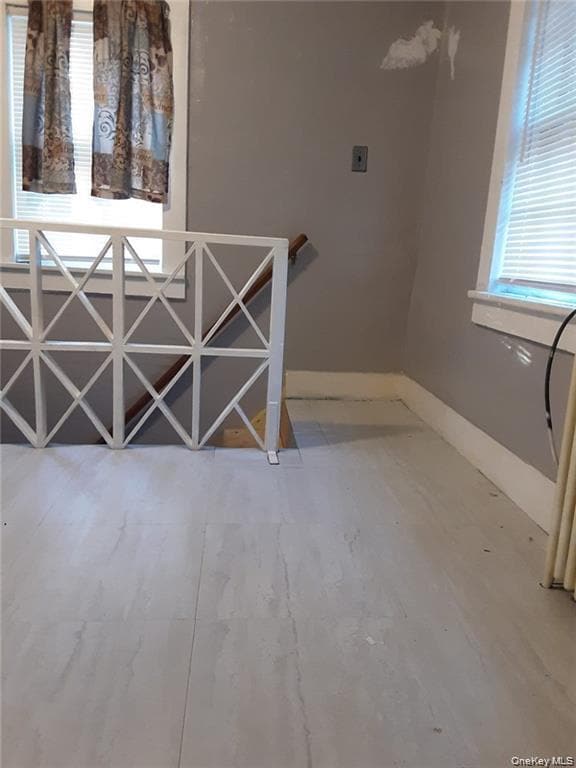 Building Photo - 2 Oxford Depot Rd