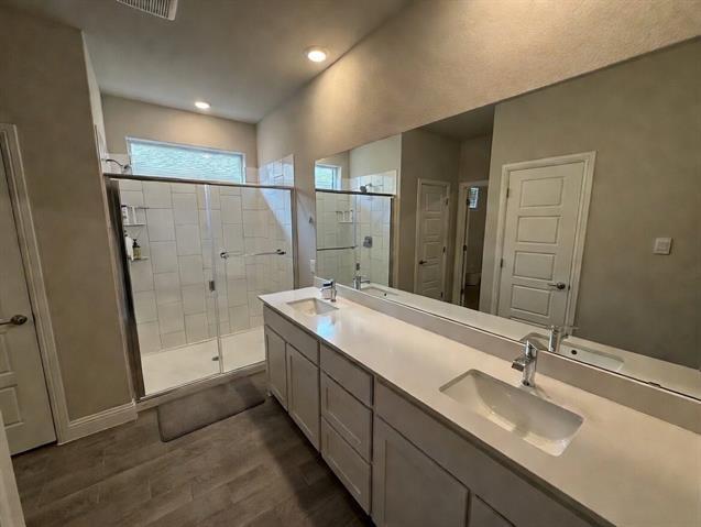 Building Photo - 1721 Swallow St