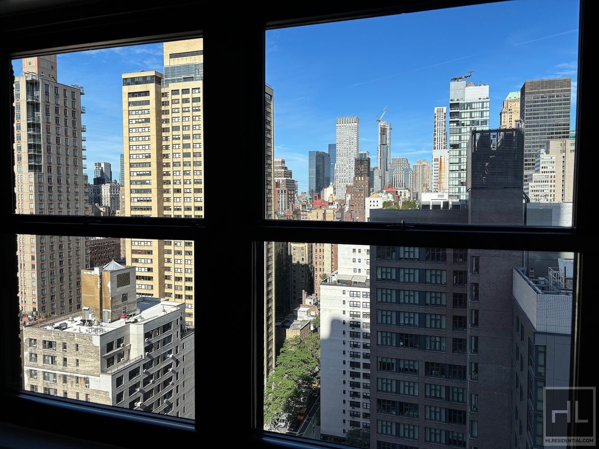 Building Photo - East 39th Street