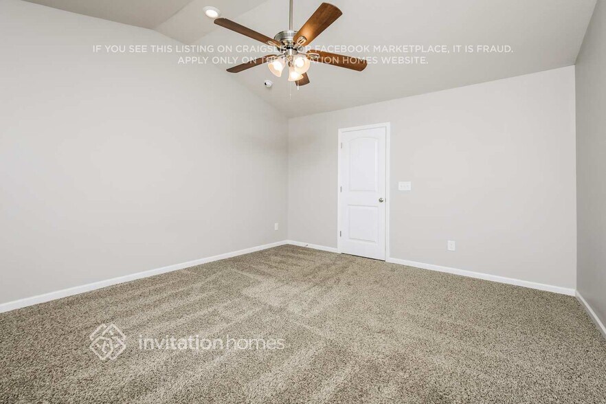 Building Photo - 860 Avery Pond Dr