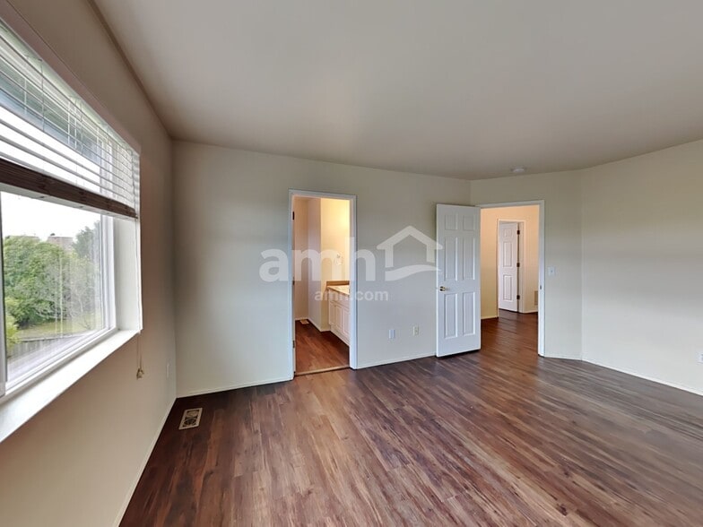 Building Photo - 21806 40th Ave E