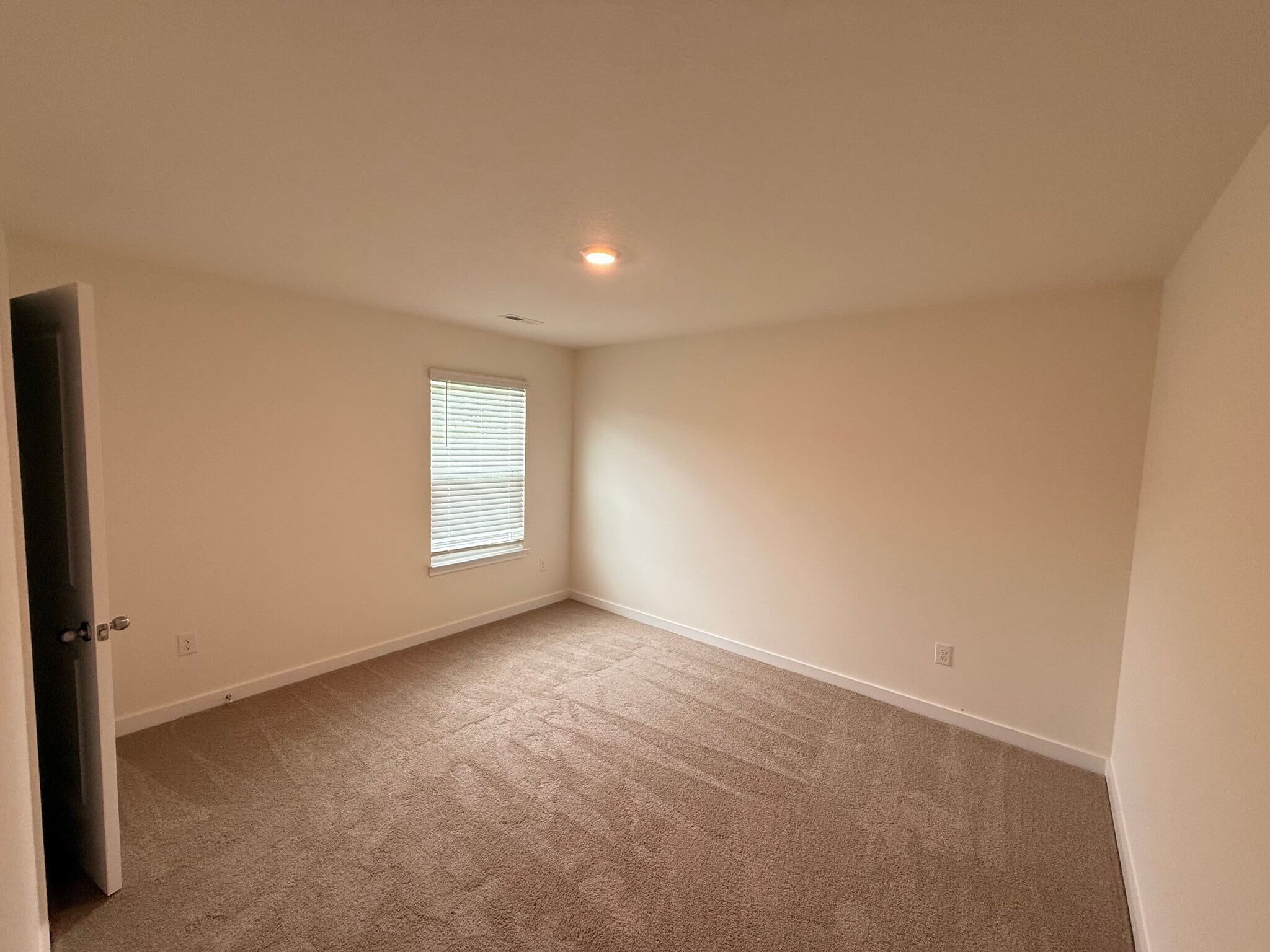 Building Photo - 6837 Beeler Rd