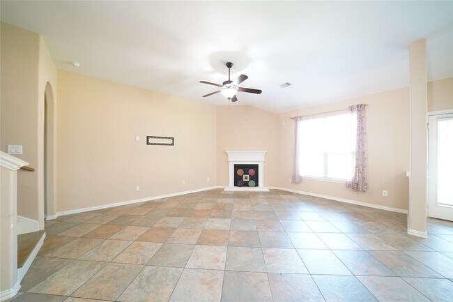 Building Photo - 5 Knotty Wood Ct