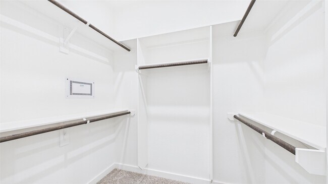 Building Photo - 5028 Creekmont Dr