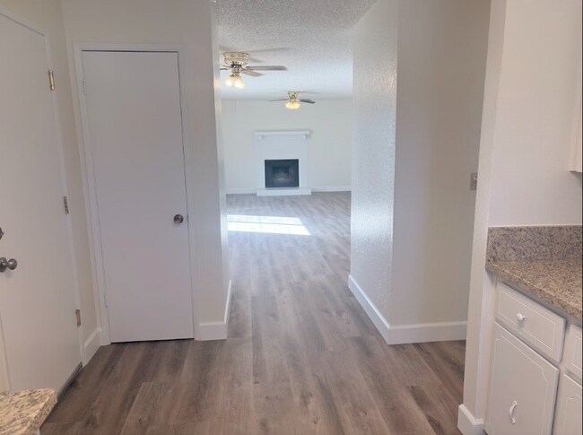 Building Photo - 27226 San Jose Ave