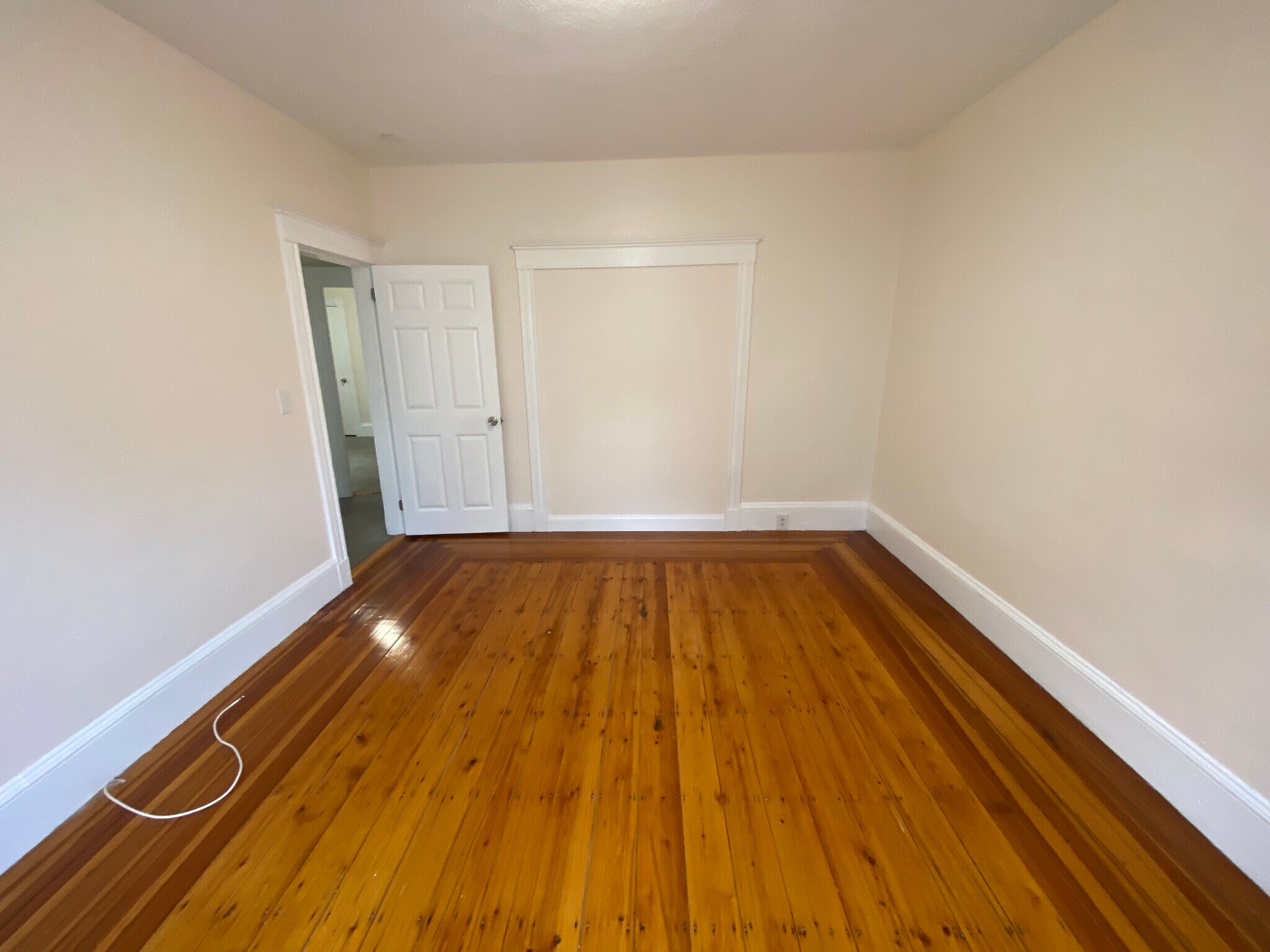 Building Photo - 33 Everett Ave