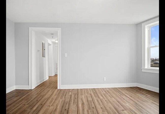 Building Photo - 2 Redfield St