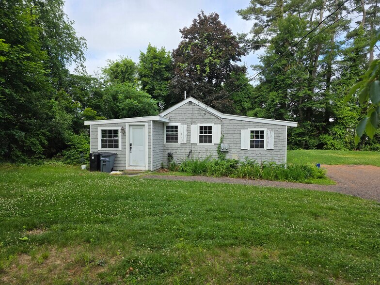 Primary Photo - 324 Monponsett St