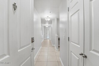 Building Photo - 5350 E Deer Valley Dr