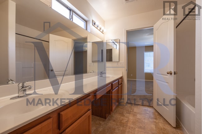 Building Photo - 4Bed/3Bath Home in Maricopa! $1599 MOVE-IN...