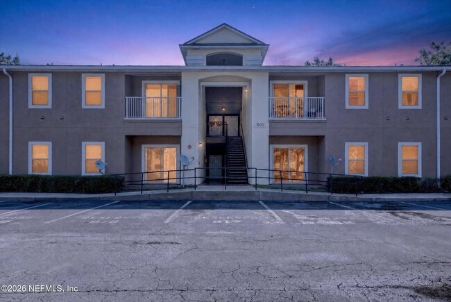 Building Photo - 7920 Merrill Rd