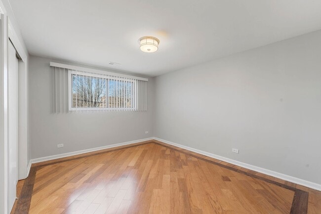 Building Photo - 5825 W Higgins Ave