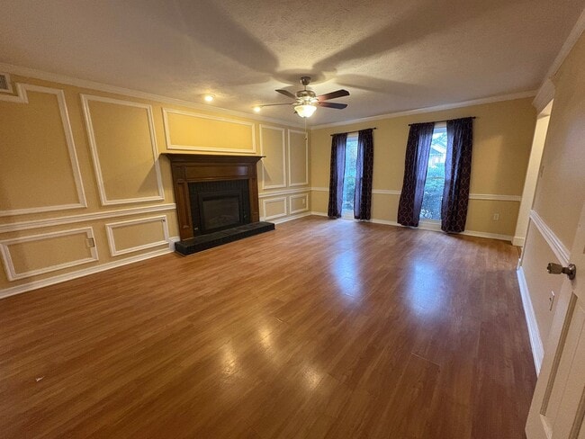 Building Photo - 2 Bed/1.5 Bath in North Jackson