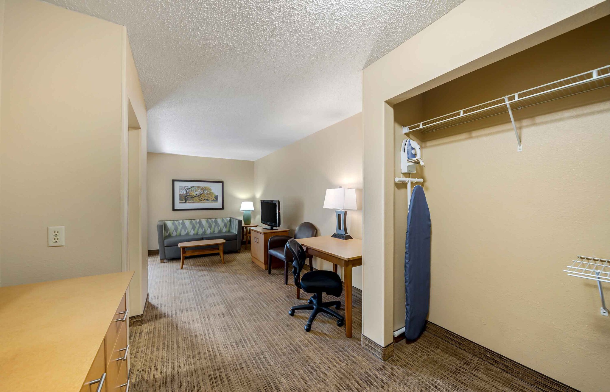 Building Photo - Furnished Studio-Oklahoma City - Northwest