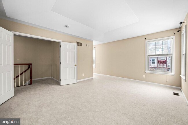 Building Photo - 120 Elizabeth Ct