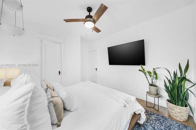 Building Photo - 970 NW 10th Ave