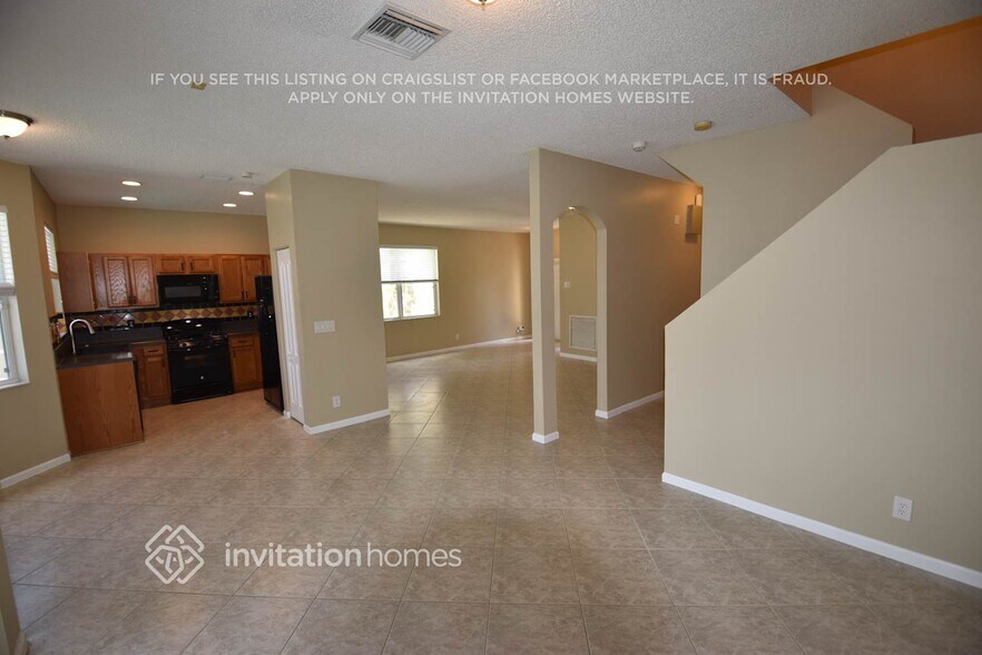 Building Photo - 10415 Little Mustang Way