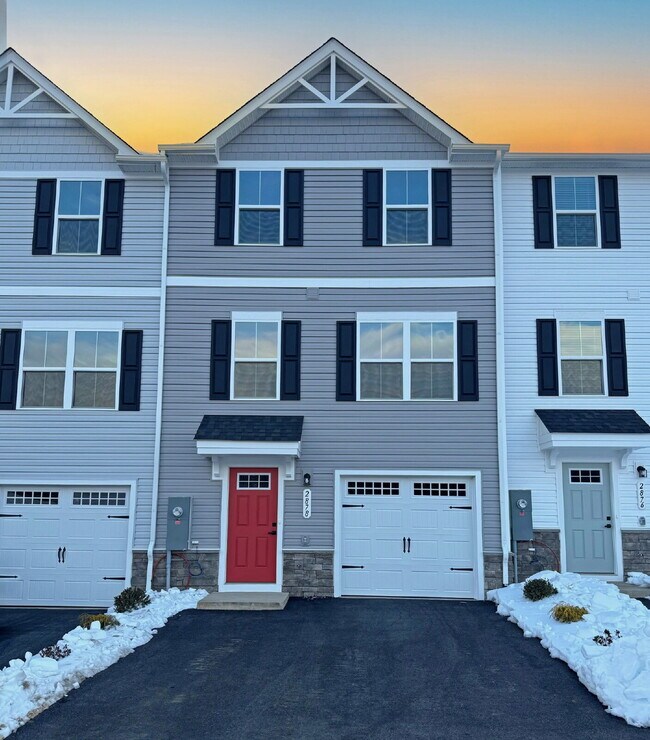Building Photo - A Hidden Gem Surrounded by Trees