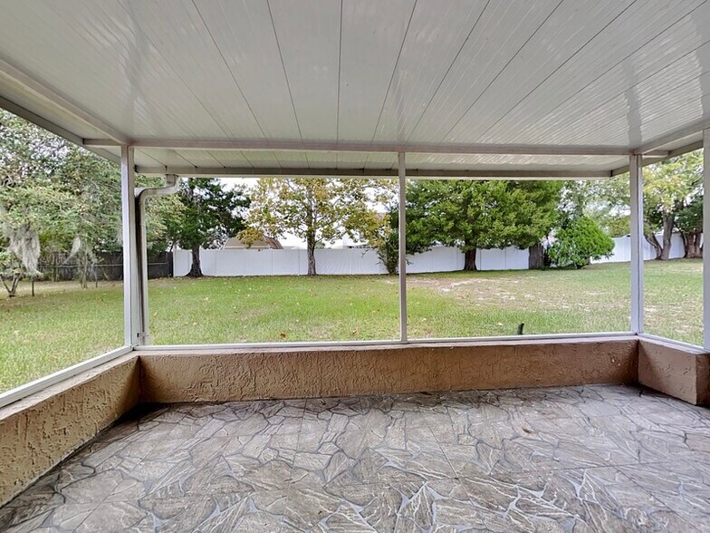 Building Photo - 6099 Colchester Ave