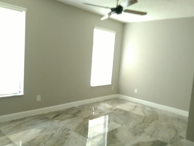 Building Photo - 2321 Ida Way