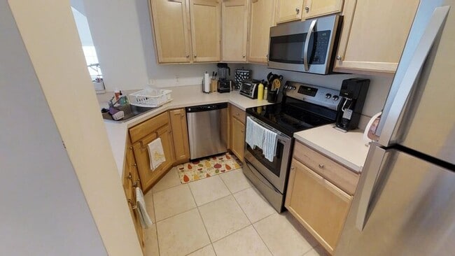 Building Photo - 2741 Barclay Way