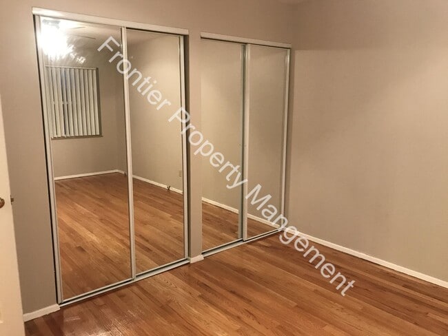 Building Photo - Coming Soon!! Quiet Affton 1bd/1ba Apartment!