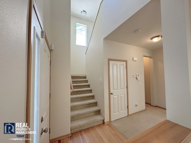 Building Photo - 5614 Acclamation St E