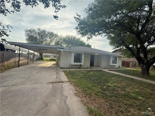 Primary Photo - 503 Mazatlan St