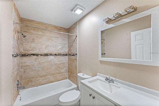 Building Photo - 2928 Bancroft Cir E