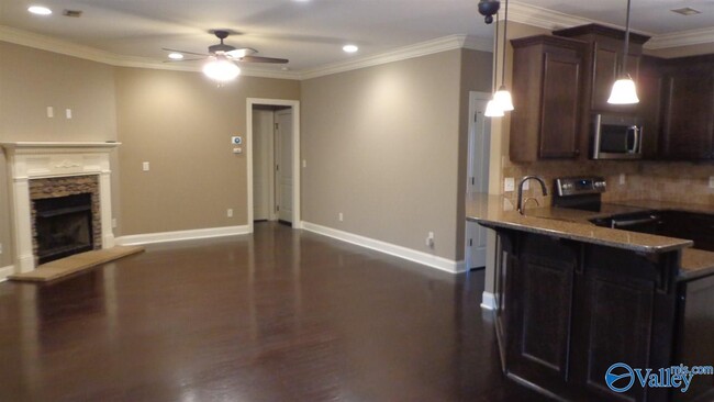 Building Photo - 15132 Lakeside Trail SW