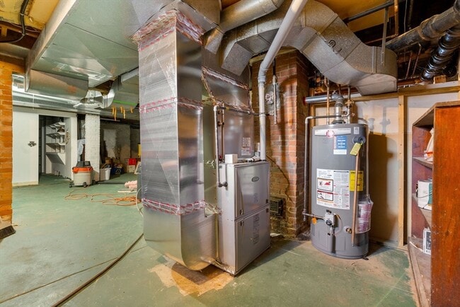 Building Photo - 2 Noahs Hl Wy