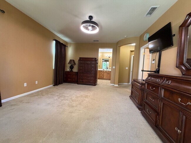 Building Photo - Spacious 4-Bedroom Elk Grove Home with Updated Kitchen, Quartz Countertops! VIEW TODAY!