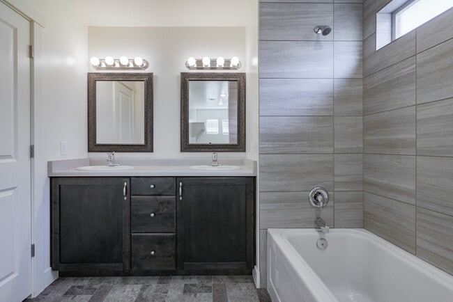 Building Photo - Modern 4-Bed Stand-Alone Home with Fenced Patio