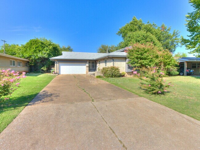 Primary Photo - 2711 Ridgeview Dr