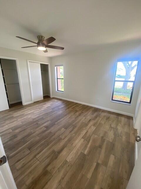 Building Photo - 1100 Cameo Cir