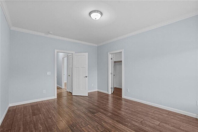 Building Photo - 30 Chickadee Ln