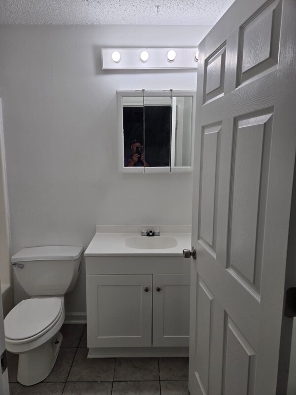 Building Photo - 2182 Gardere Ln