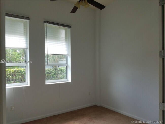 Building Photo - 600 W Las Olas Blvd