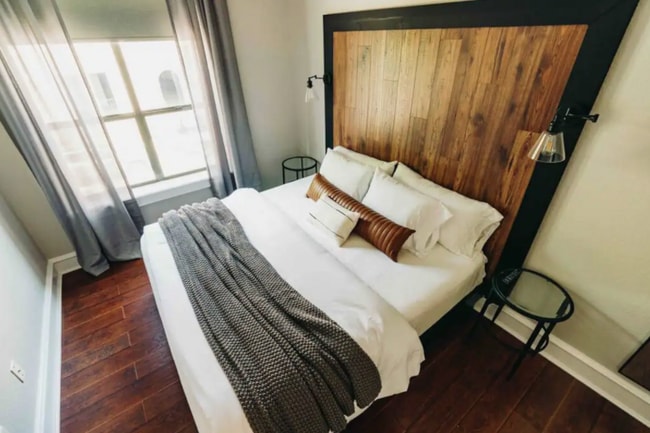 Building Photo - 315 N Rollston Ave